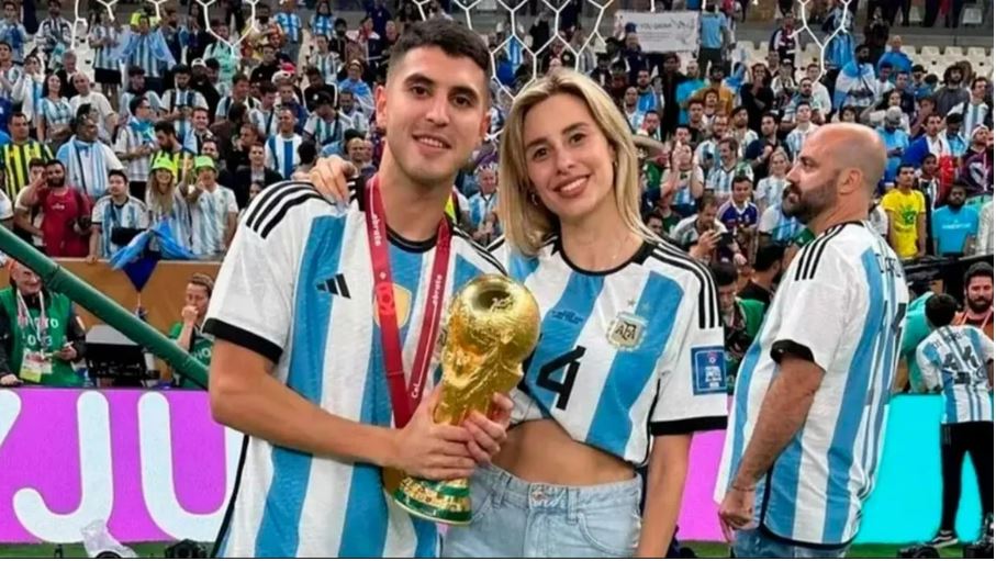 Argentina star’s estranged wife sells World Cup winner’s medal and